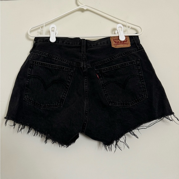 Levi's Women's 501 Original Shorts - Picture 3 of 3